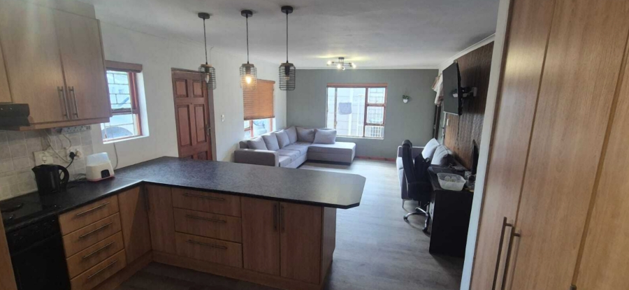 To Let 2 Bedroom Property for Rent in Anchorage Park Western Cape